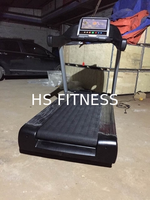 Lichaam die Commerciële Gymnastiektredmolen Technogym bouwen het de Kleurenscherm van 16,1 Duimtft